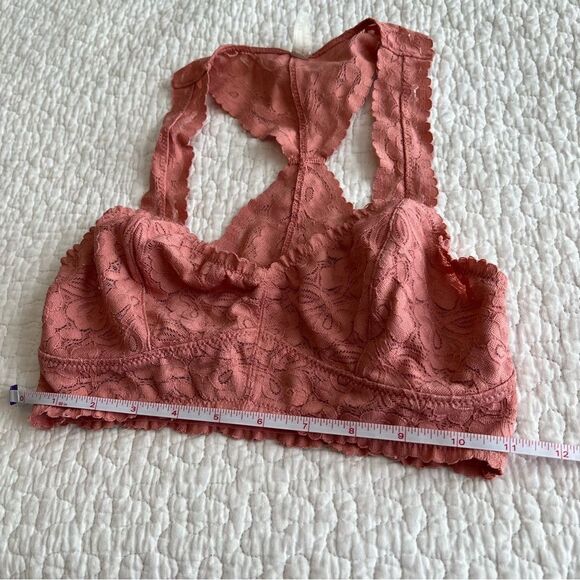 ✨ Intimately Free People Women’s Dark Pink Lace Bralette XS - Picture 5 of 6